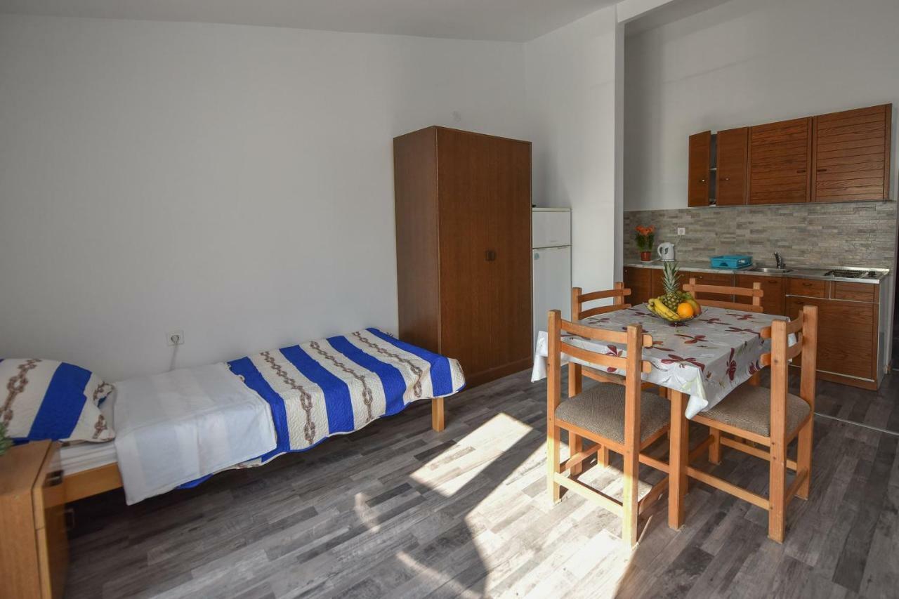 Val Apartmani, סטארה נובליה מראה חיצוני תמונה